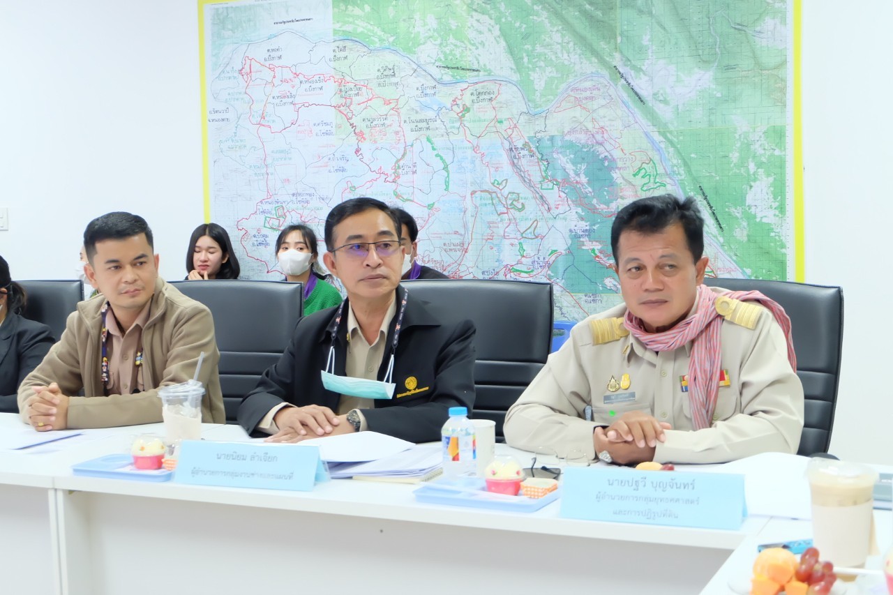 title - ผู้ตรวจราชการกรม สำนักงานการปฏิรูปที่ดินเพื่อเกษตรกรรม (ส.ป.ก.) ประชุมติดตามผลการดำเนินงานตามแผนการตรวจราชการ ส.ป.ก. ประจำปีงบประมาณ พ.ศ. 2566 รอบที่ 1 เขตตรวจราชการที่ 10 จังหวัดบึงกาฬ